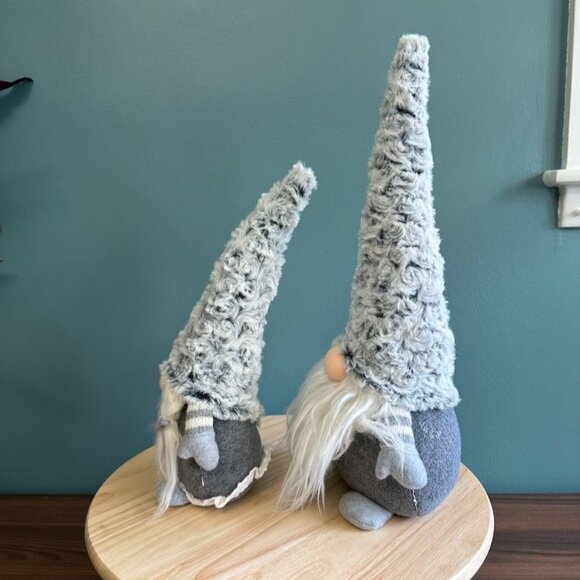 Mr & Mrs Gnome Plush Decoration Set 17" Tall Gray Winter Bean Bag Weighted Base - Picture 7 of 10